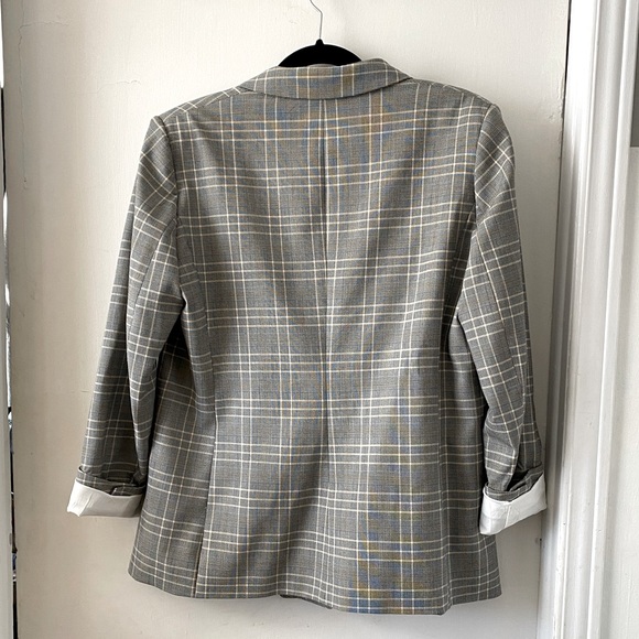 H&M gray checkered plaid blazer - Picture 5 of 5